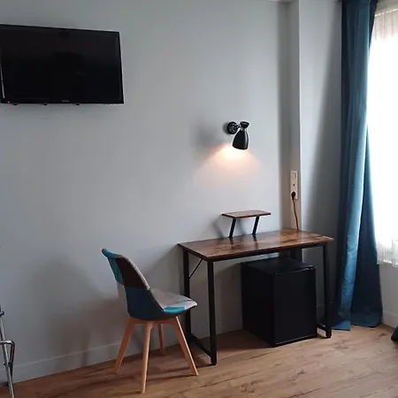 Otel Telemaque Paris