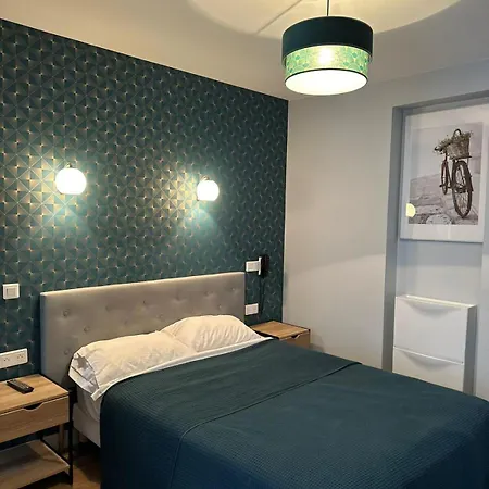 Hotel Telemaque Paris